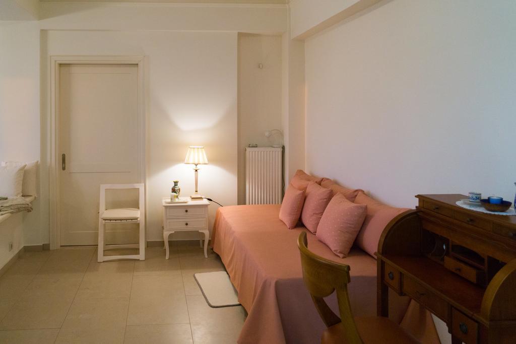 Villa Dh Epavlis Rio Esterno foto
