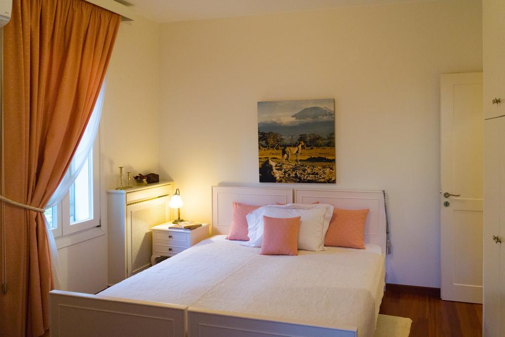 Villa Dh Epavlis Rio Esterno foto